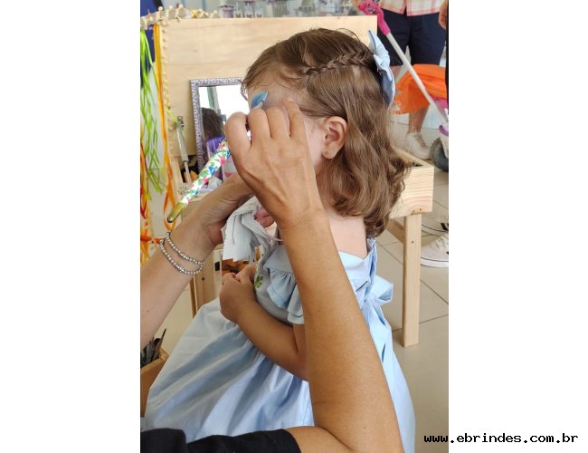 Pintura facial para festa infantil